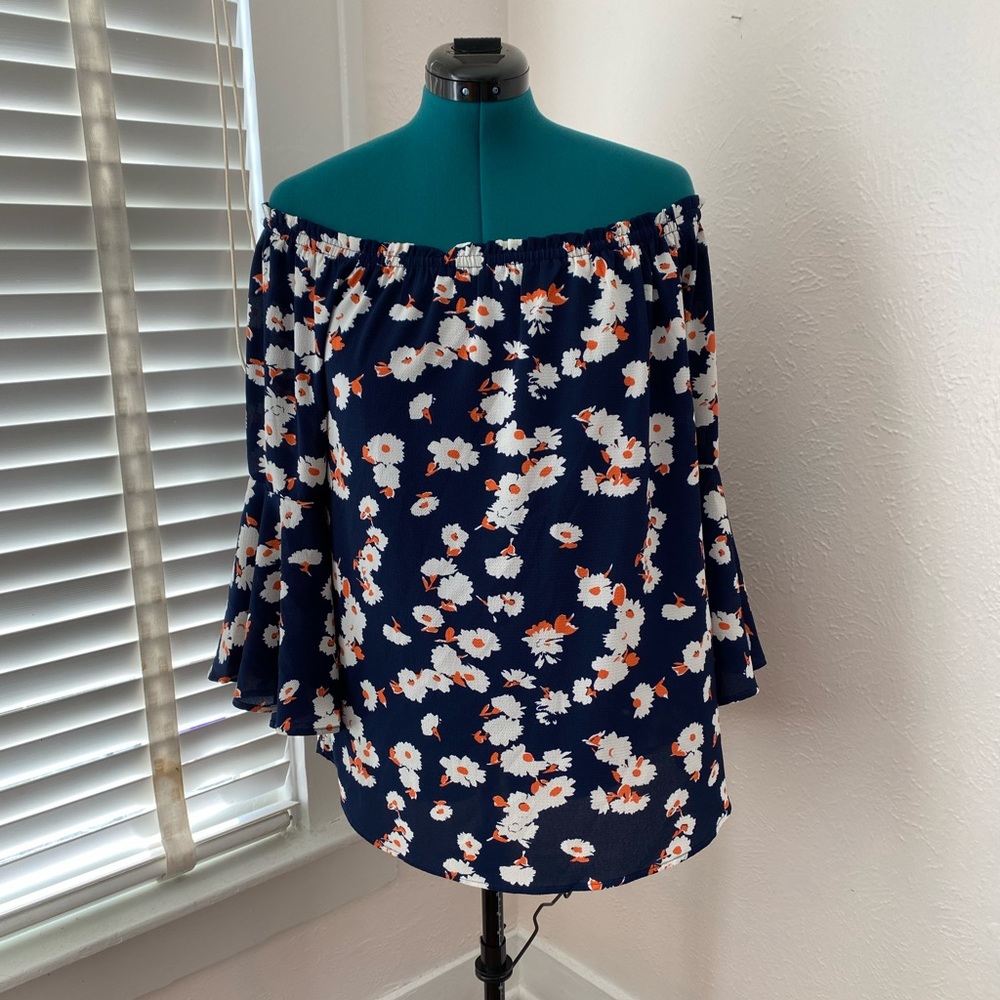Nordstrom off the shoulder navy blouse